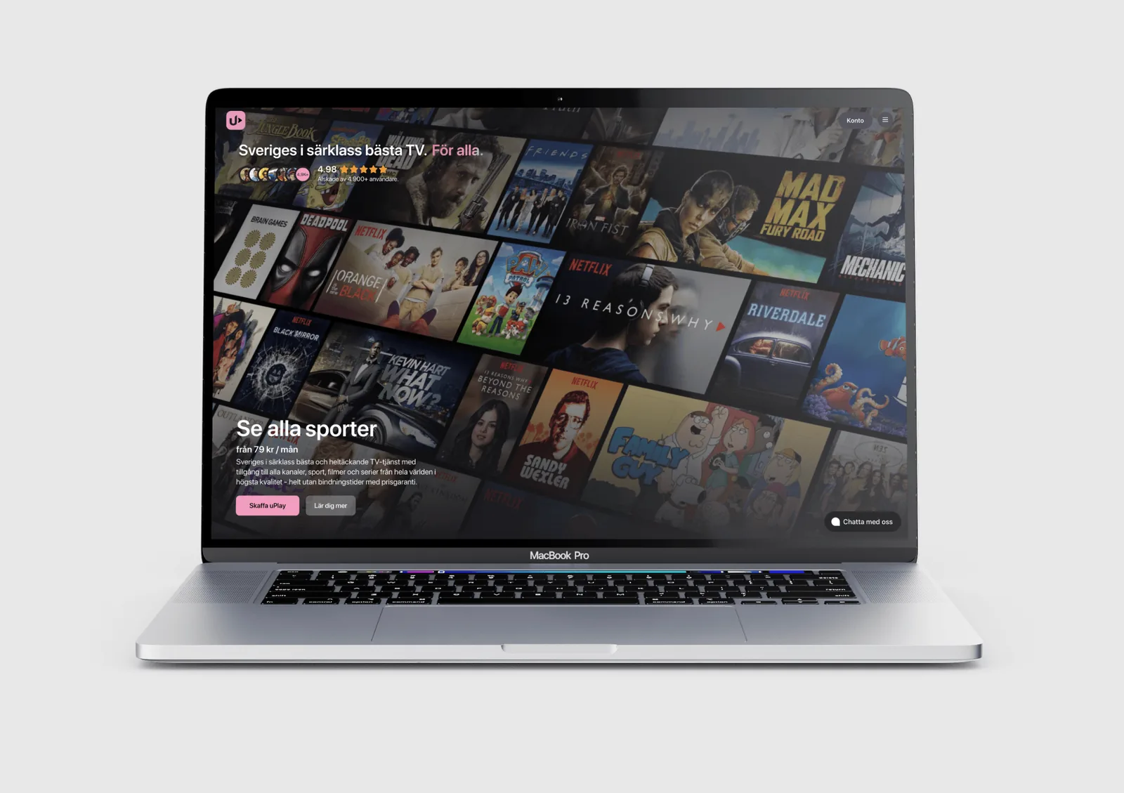 MacBook på et skrivebord som viser uPlay sitt kanalgrensesnitt med filmer og TV-kanaler